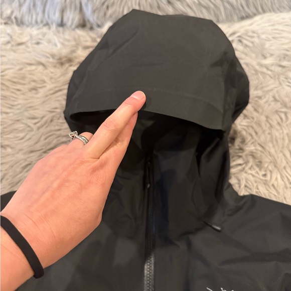 NWT Men’s Size Medium - Arc’teryx Alpha Jacket - Picture 9 of 14